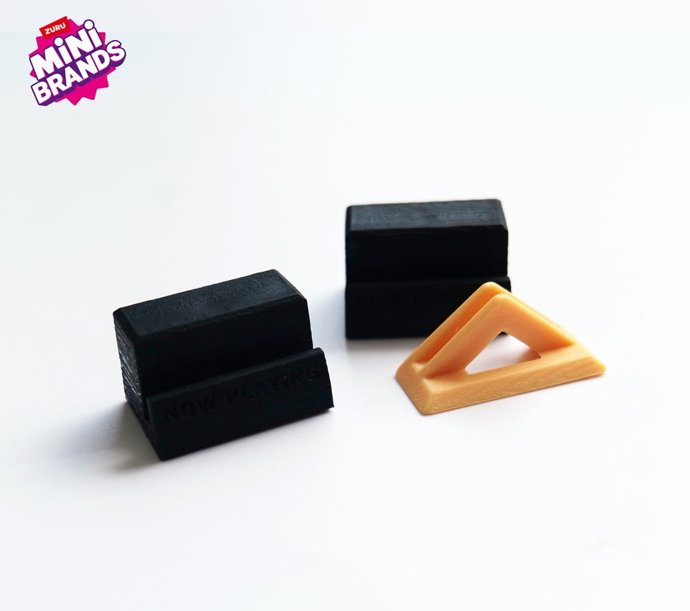 Mini Brands - Accessories: Vinyl Stand Set of 3