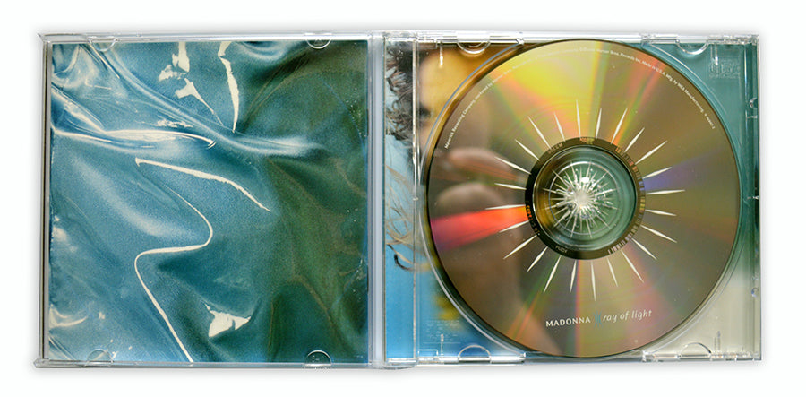 マドンナ Ray of Light CD Ray of Light by Madonna (1998-02-22) - Amazon.com Music